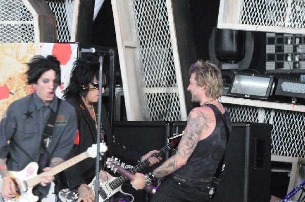 Sixx:A.M. at the Verizon Wireless Amphitheater, Selma, Texas