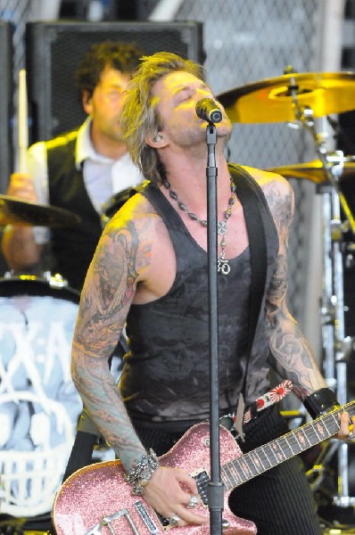 Sixx:A.M. at the Verizon Wireless Amphitheater, Selma, Texas