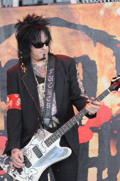 Sixx:A.M. at the Verizon Wireless Amphitheater, Selma, Texas