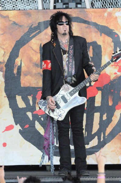 Sixx:A.M. at the Verizon Wireless Amphitheater, Selma, Texas