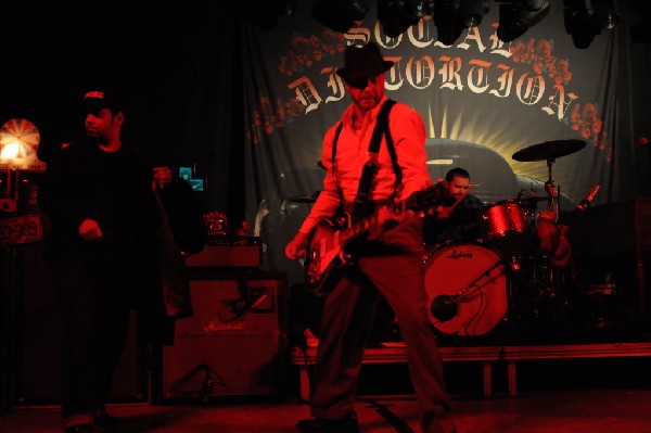 Social Distortion at Stubb's BarBQ, Austin Texas, 11/18/10