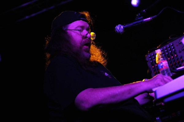 Johnny King and the Solrockers at La Zona Rosa, Austin, Texas, 05/05/10