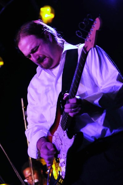 Johnny King and the Solrockers at La Zona Rosa, Austin, Texas, 05/05/10