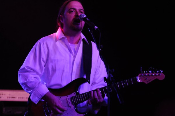 Johnny King and the Solrockers at La Zona Rosa, Austin, Texas, 05/05/10