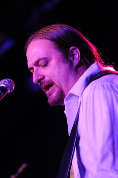 Johnny King and the Solrockers at La Zona Rosa, Austin, Texas, 05/05/10