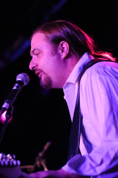 Johnny King and the Solrockers at La Zona Rosa, Austin, Texas, 05/05/10