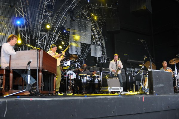 Steve Winwood at the  Verizon Wireless Amphitheater