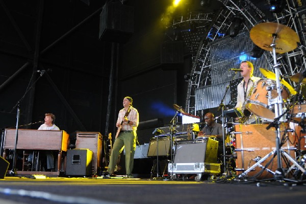 Steve Winwood at the  Verizon Wireless Amphitheater