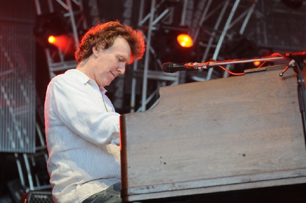 Steve Winwood at the  Verizon Wireless Amphitheater