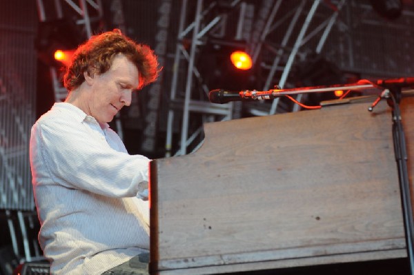 Steve Winwood at the  Verizon Wireless Amphitheater