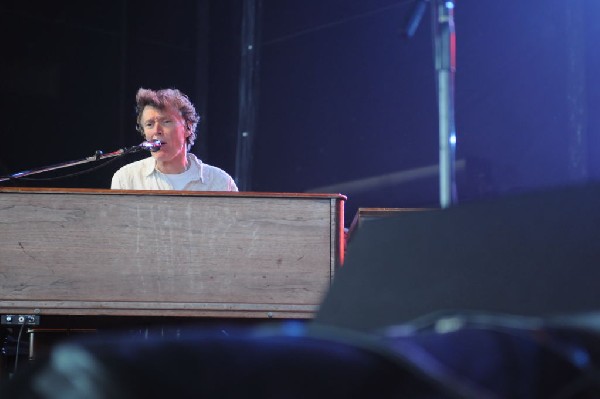 Steve Winwood at the  Verizon Wireless Amphitheater