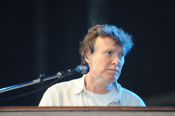 Steve Winwood at the  Verizon Wireless Amphitheater