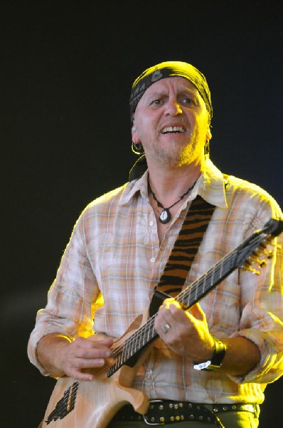 Steve Winwood at the  Verizon Wireless Amphitheater