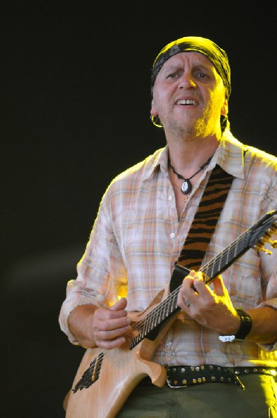 Steve Winwood at the  Verizon Wireless Amphitheater