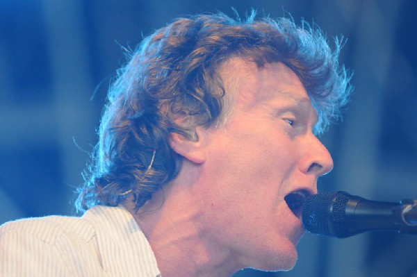 Steve Winwood at the  Verizon Wireless Amphitheater