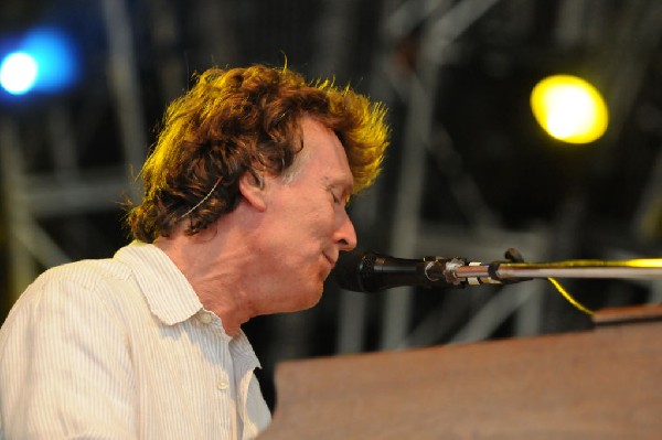 Steve Winwood at the  Verizon Wireless Amphitheater