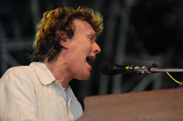 Steve Winwood at the  Verizon Wireless Amphitheater