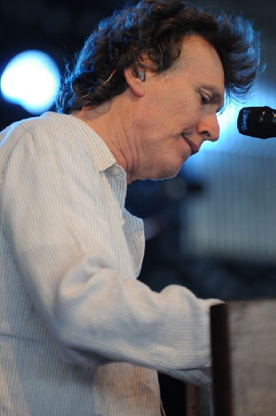 Steve Winwood at the  Verizon Wireless Amphitheater