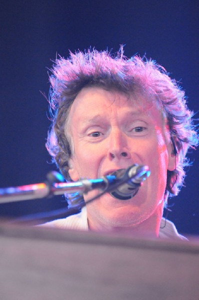 Steve Winwood at the  Verizon Wireless Amphitheater