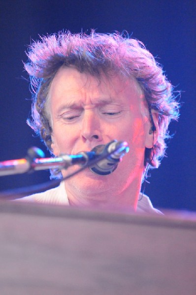 Steve Winwood at the  Verizon Wireless Amphitheater