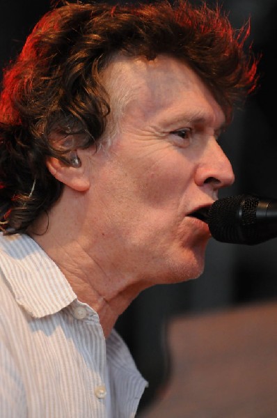 Steve Winwood at the  Verizon Wireless Amphitheater