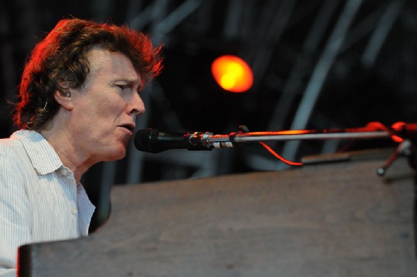 Steve Winwood at the  Verizon Wireless Amphitheater