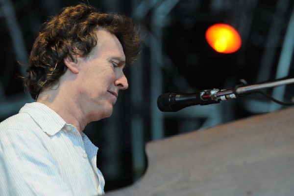 Steve Winwood at the  Verizon Wireless Amphitheater