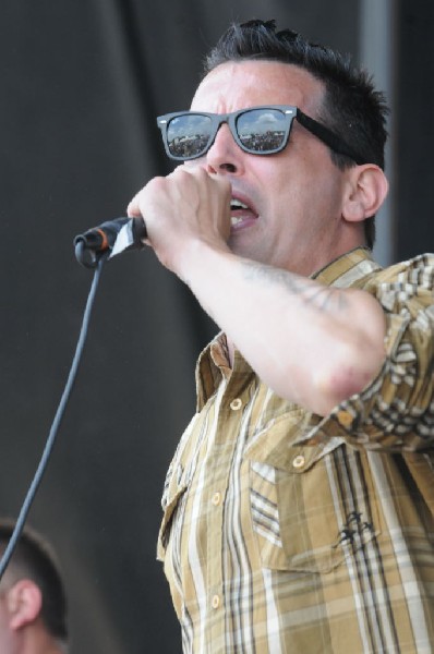 Street Dogs on the Highway 1 Stage, Warped Tour, Verizon Wireless Amphithea