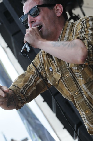 Street Dogs on the Highway 1 Stage, Warped Tour, Verizon Wireless Amphithea