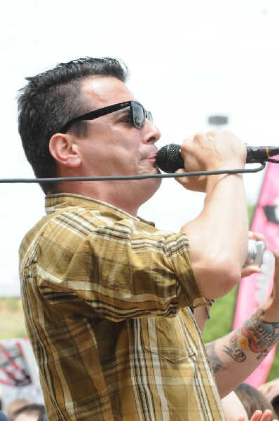 Street Dogs on the Highway 1 Stage, Warped Tour, Verizon Wireless Amphithea