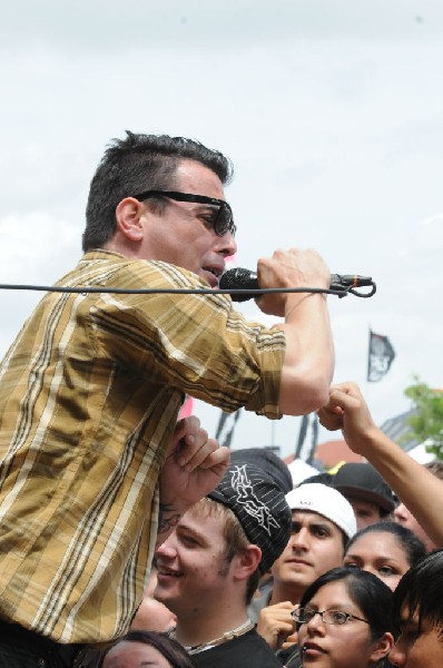 Street Dogs on the Highway 1 Stage, Warped Tour, Verizon Wireless Amphithea