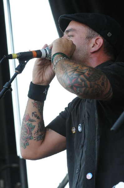 Street Dogs on the Highway 1 Stage, Warped Tour, Verizon Wireless Amphithea