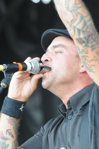 Street Dogs on the Highway 1 Stage, Warped Tour, Verizon Wireless Amphithea