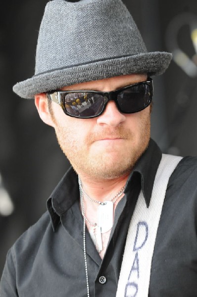 Street Dogs on the Highway 1 Stage, Warped Tour, Verizon Wireless Amphithea