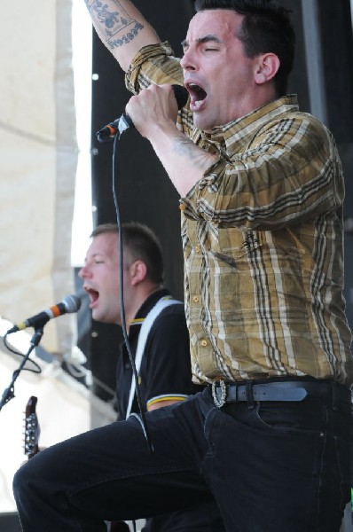 Street Dogs on the Highway 1 Stage, Warped Tour, Verizon Wireless Amphithea