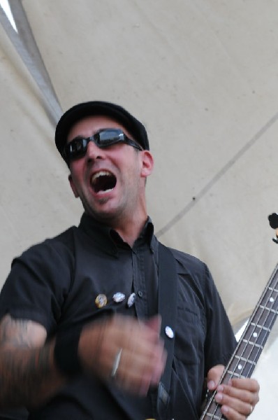 Street Dogs on the Highway 1 Stage, Warped Tour, Verizon Wireless Amphithea