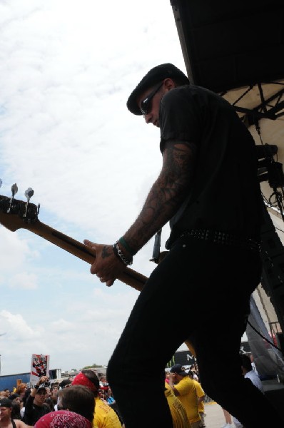 Street Dogs on the Highway 1 Stage, Warped Tour, Verizon Wireless Amphithea