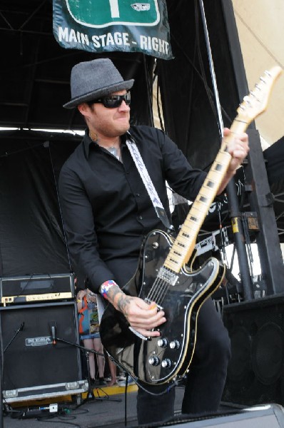 Street Dogs on the Highway 1 Stage, Warped Tour, Verizon Wireless Amphithea