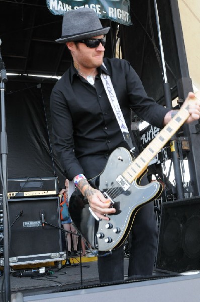 Street Dogs on the Highway 1 Stage, Warped Tour, Verizon Wireless Amphithea