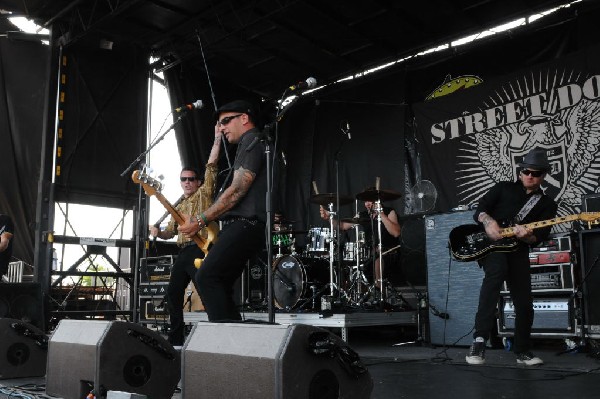 Street Dogs on the Highway 1 Stage, Warped Tour, Verizon Wireless Amphithea