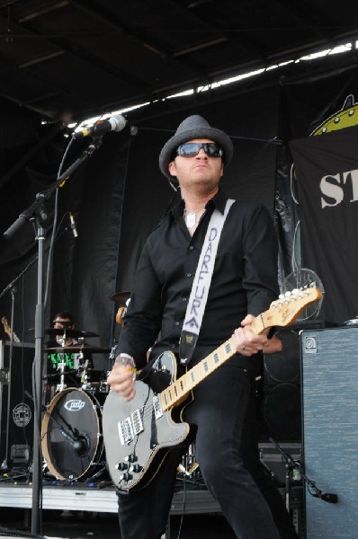 Street Dogs on the Highway 1 Stage, Warped Tour, Verizon Wireless Amphithea