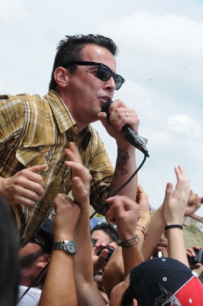 Street Dogs on the Highway 1 Stage, Warped Tour, Verizon Wireless Amphithea