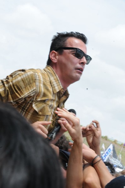 Street Dogs on the Highway 1 Stage, Warped Tour, Verizon Wireless Amphithea