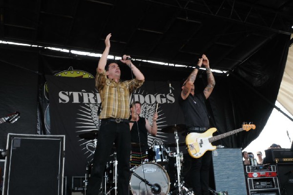 Street Dogs on the Highway 1 Stage, Warped Tour, Verizon Wireless Amphithea