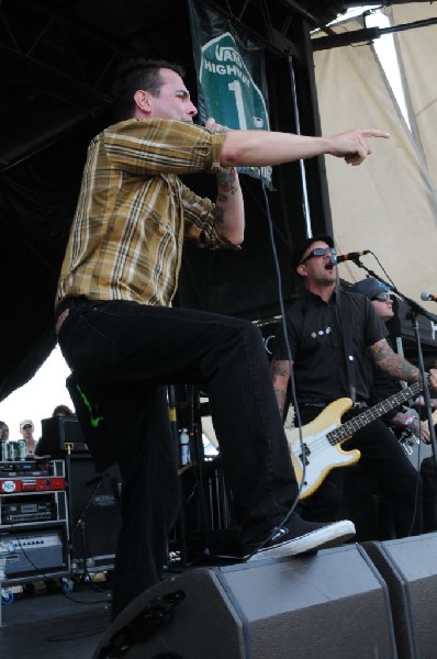 Street Dogs on the Highway 1 Stage, Warped Tour, Verizon Wireless Amphithea