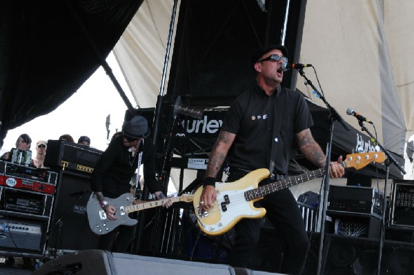 Street Dogs on the Highway 1 Stage, Warped Tour, Verizon Wireless Amphithea
