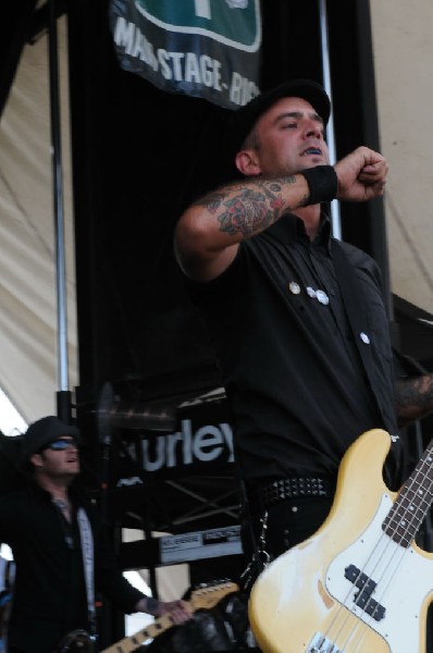 Street Dogs on the Highway 1 Stage, Warped Tour, Verizon Wireless Amphithea