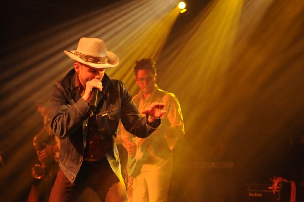 T Bird And The Breaks at the Austin Chronicle SXSW 2010 Film Party at La Zo