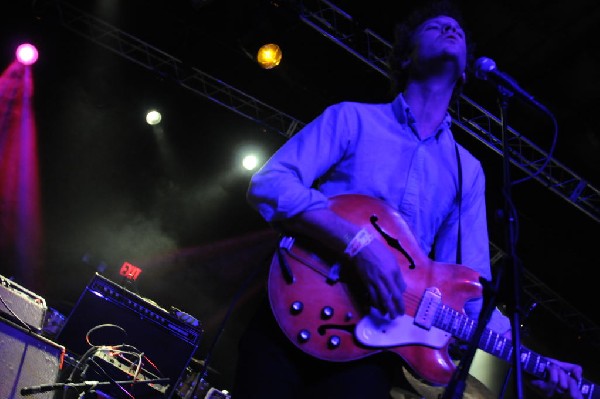 TV Torso at La Zona Rosa, Austin Texas, 02/02/2011