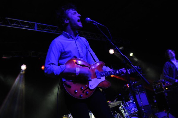 TV Torso at La Zona Rosa, Austin Texas, 02/02/2011